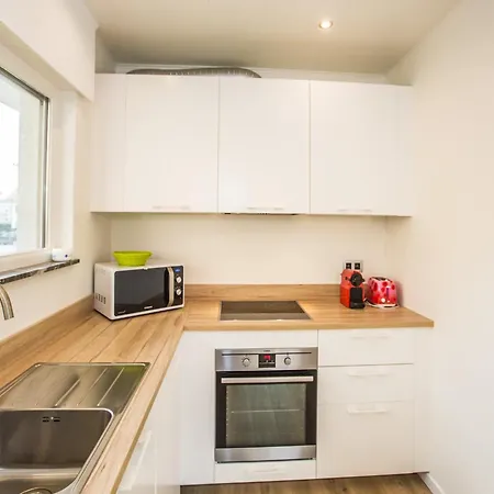 By The Sea, Cleaning Included Holiday home