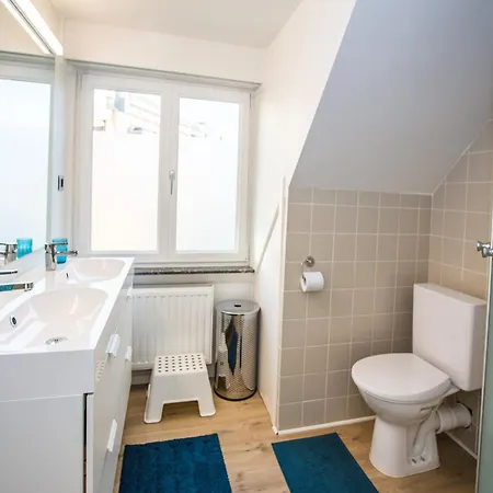 By The Sea, Cleaning Included Holiday home *